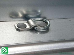 Comodi ganci ad anello sul pianale